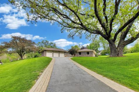 1104 Nottingham Lane Elgin IL 60120
