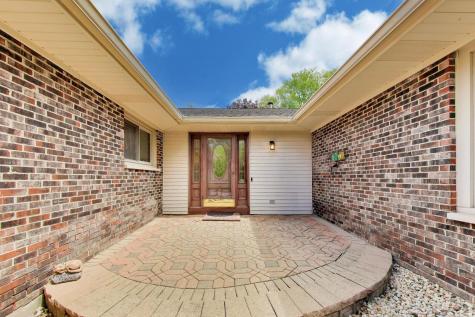 1104 Nottingham Lane Elgin IL 60120