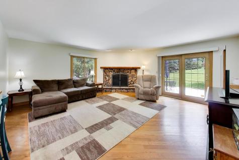 1104 Nottingham Lane Elgin IL 60120