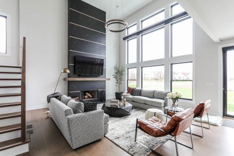 15w601 89TH Place Burr Ridge IL 60527