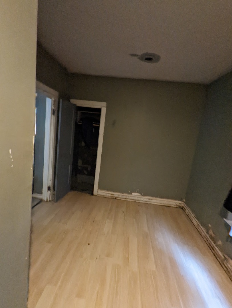 10515 South Perry Avenue Chicago IL 60628