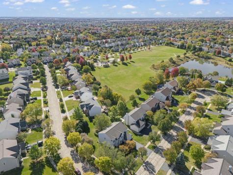 1 Firethorn Court Bolingbrook IL 60490