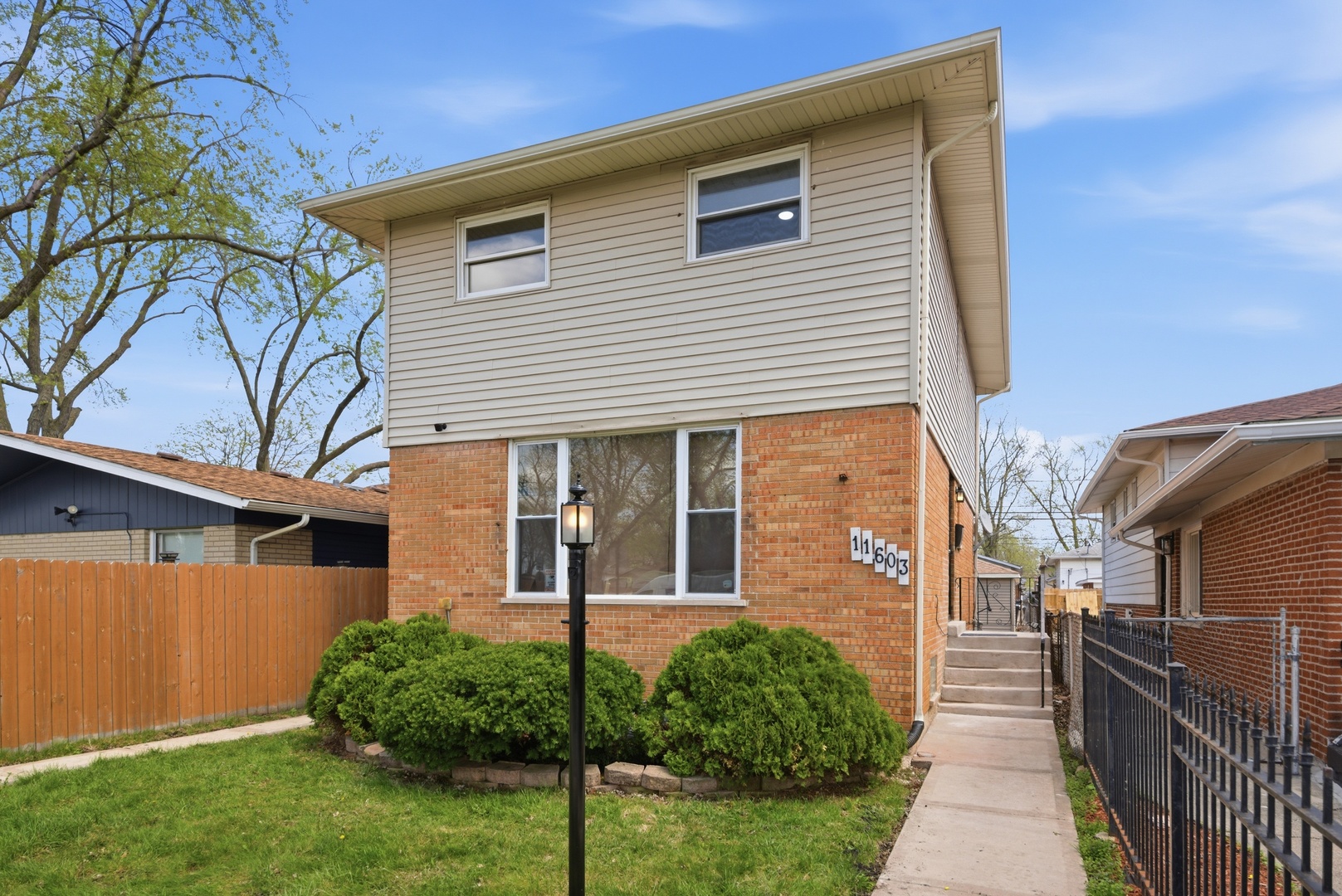 11603 South Loomis Street Chicago IL 60643