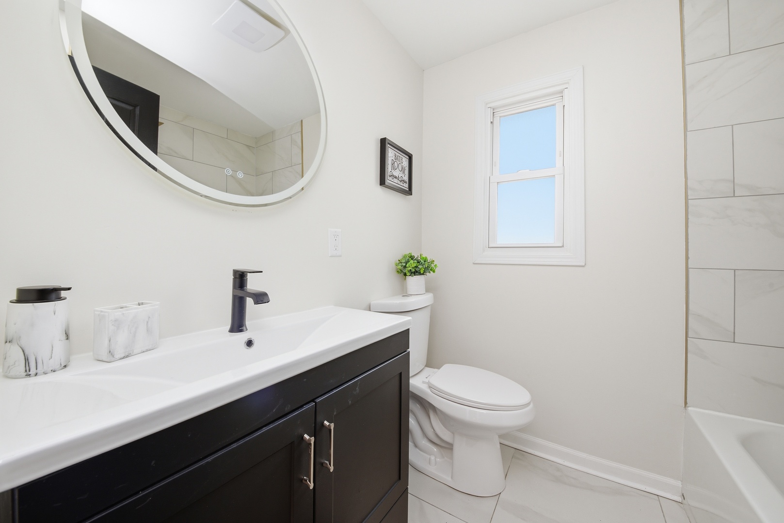 11603 South Loomis Street Chicago IL 60643