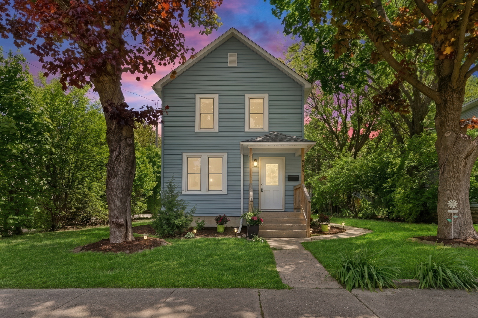 989 Victoria Street Antioch IL 60002