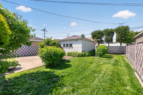 9134 Chestnut Avenue Franklin Park IL 60131