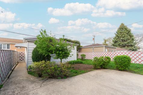 9134 Chestnut Avenue Franklin Park IL 60131