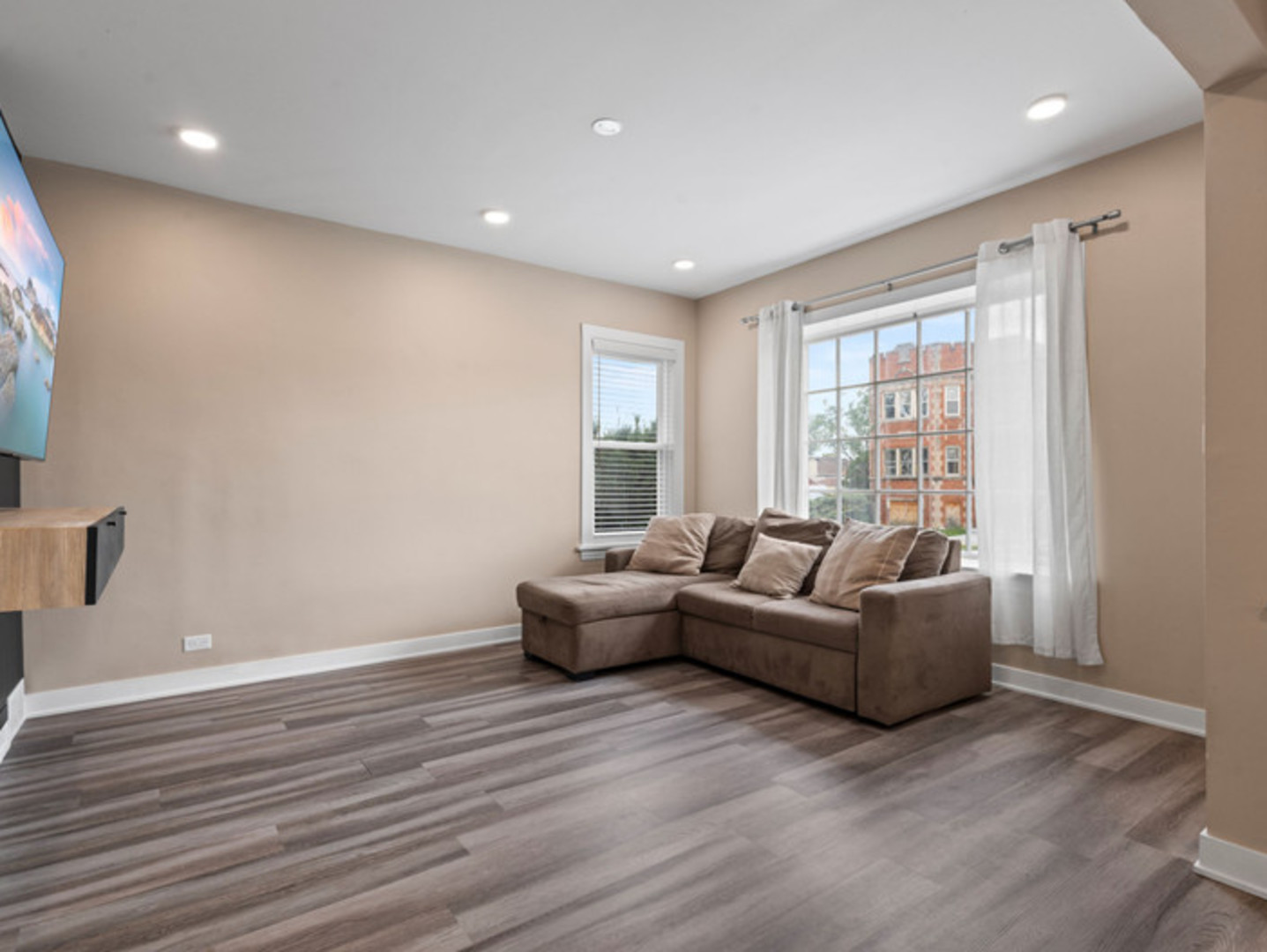 6049 West School Street Chicago IL 60634