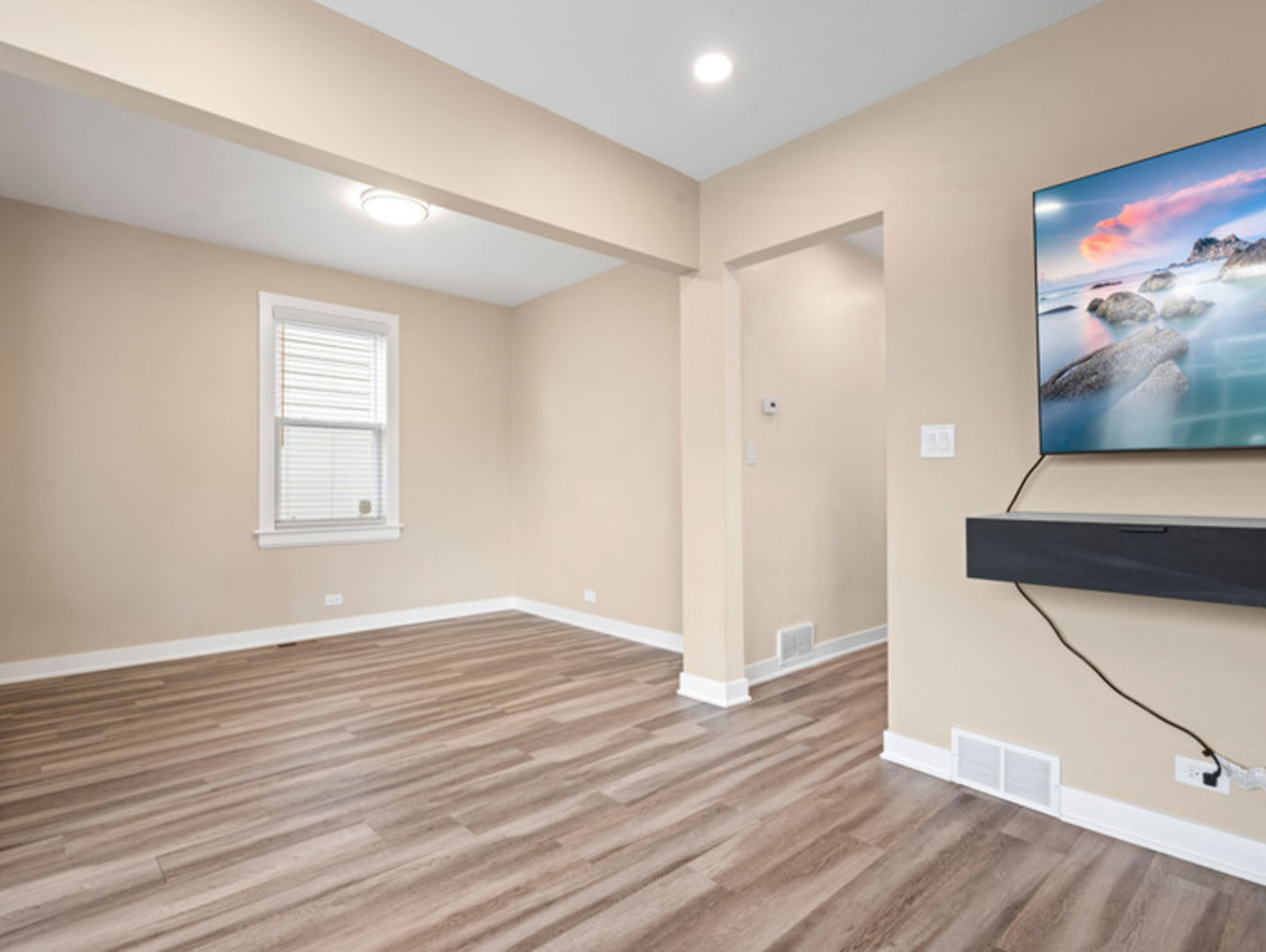 6049 West School Street Chicago IL 60634