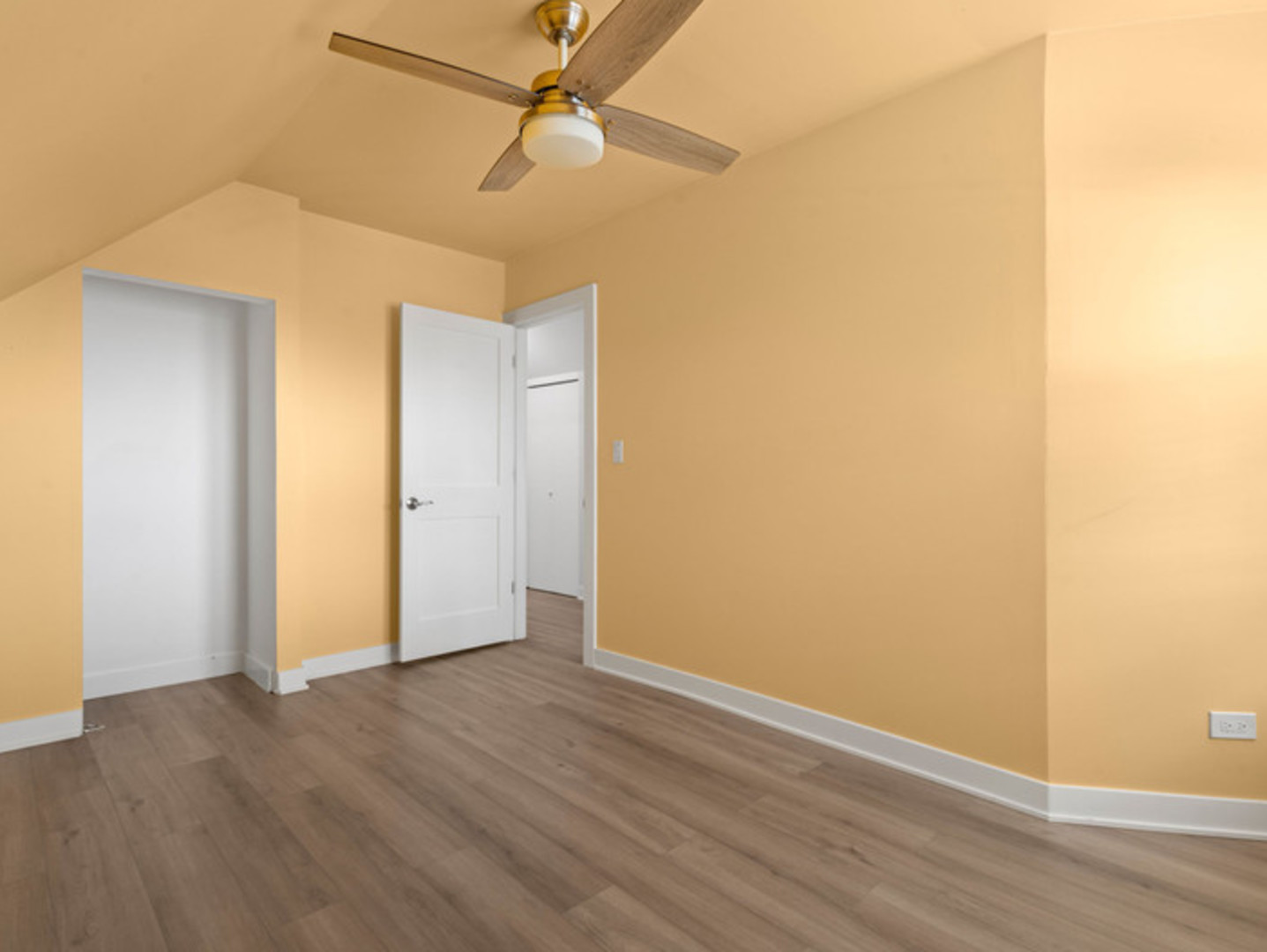 6049 West School Street Chicago IL 60634