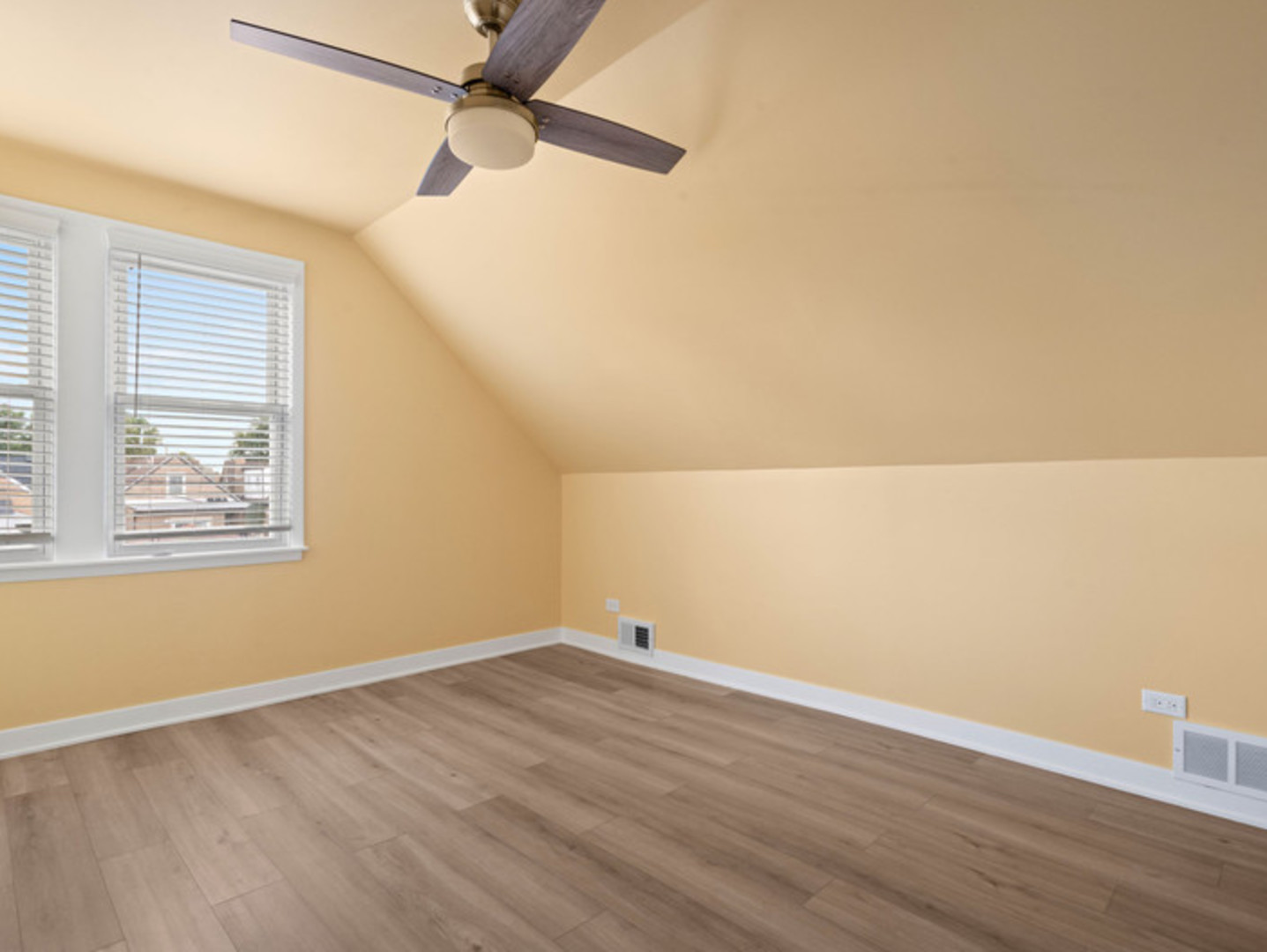 6049 West School Street Chicago IL 60634