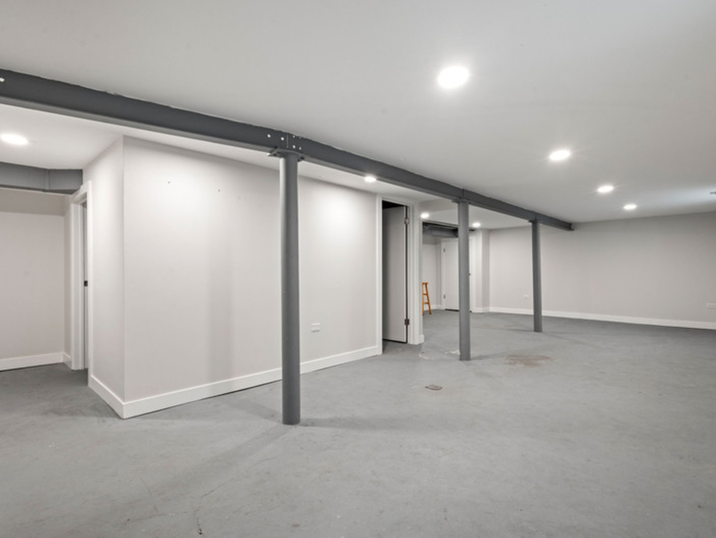 6049 West School Street Chicago IL 60634