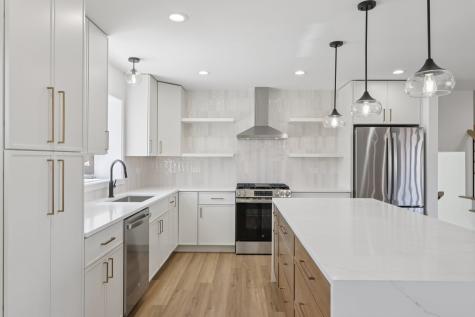 8135 West Rascher Avenue Chicago IL 60656