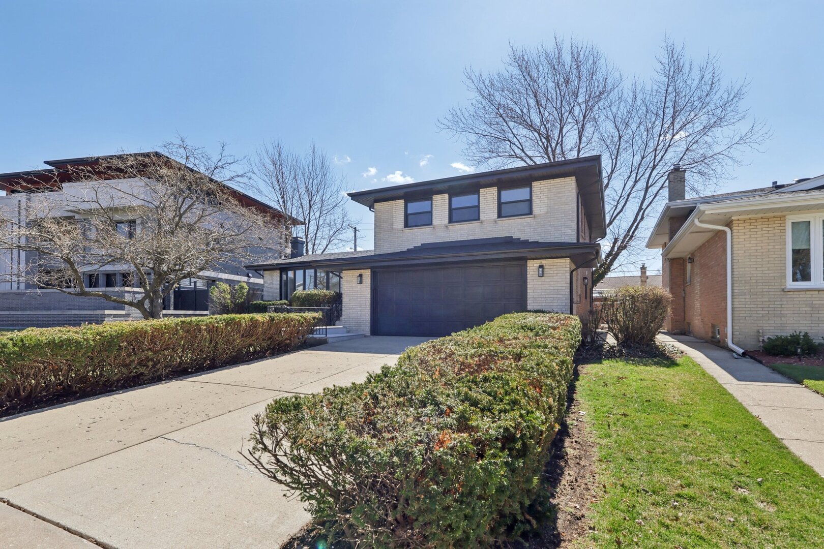 8135 West Rascher Avenue Chicago IL 60656