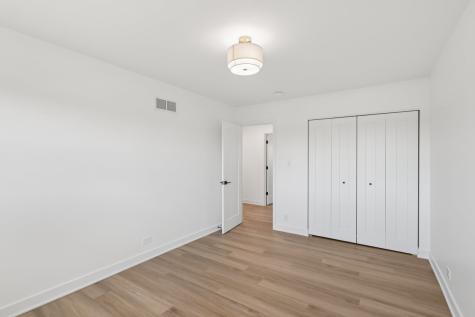 8135 West Rascher Avenue Chicago IL 60656