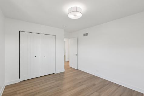 8135 West Rascher Avenue Chicago IL 60656