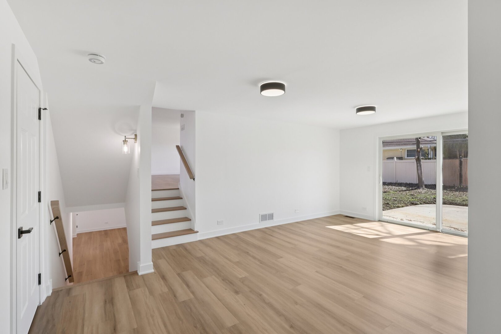 8135 West Rascher Avenue Chicago IL 60656