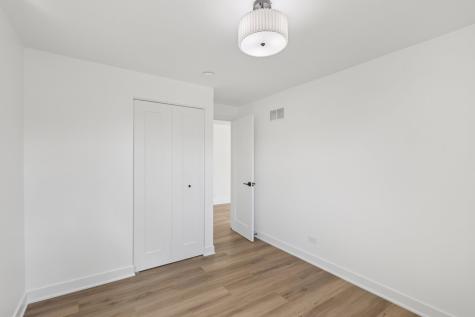 8135 West Rascher Avenue Chicago IL 60656
