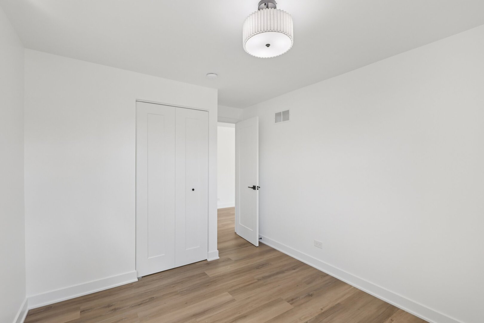 8135 West Rascher Avenue Chicago IL 60656
