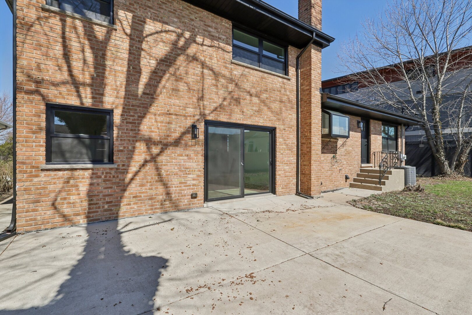 8135 West Rascher Avenue Chicago IL 60656