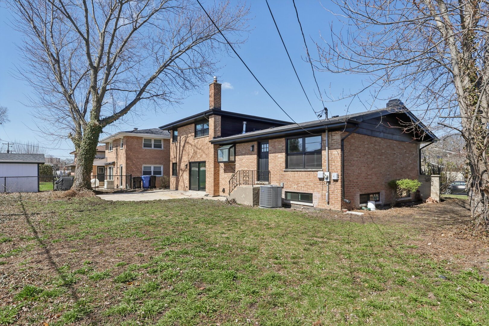 8135 West Rascher Avenue Chicago IL 60656