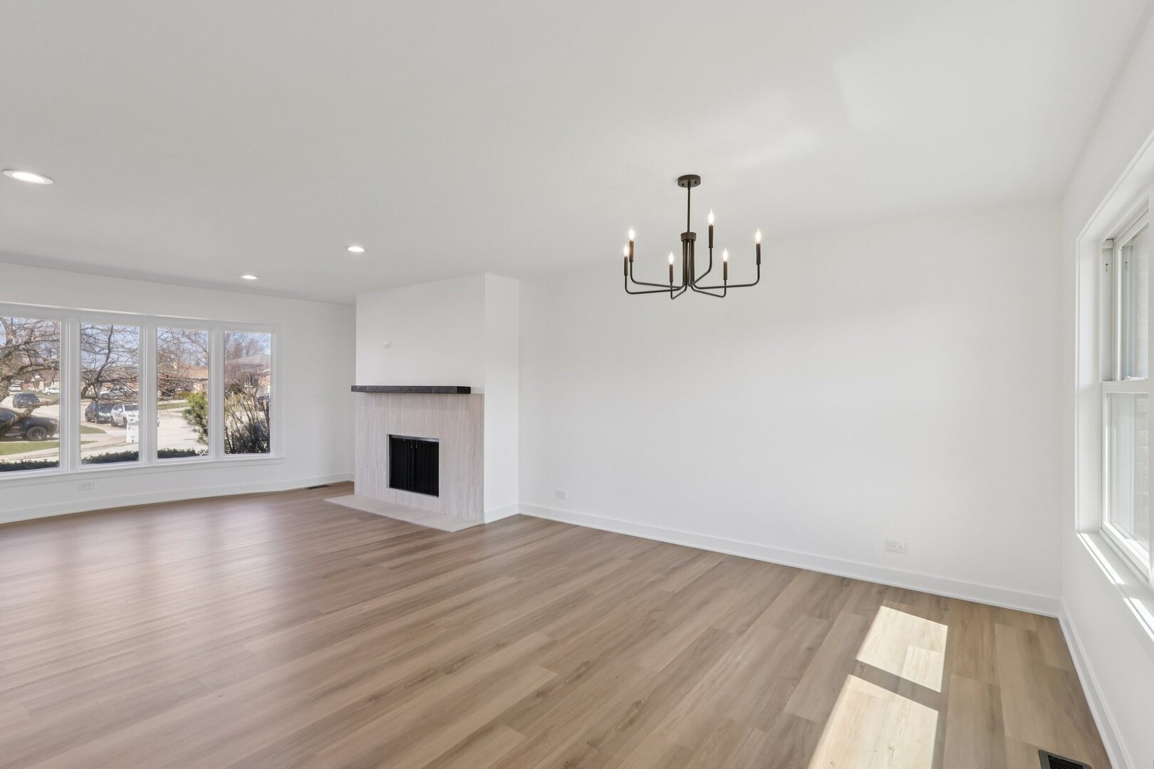 8135 West Rascher Avenue Chicago IL 60656