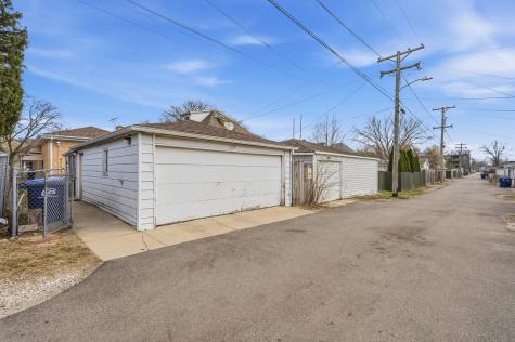 624 South 17th Avenue Maywood IL 60153