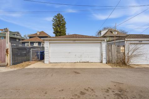 624 South 17th Avenue Maywood IL 60153
