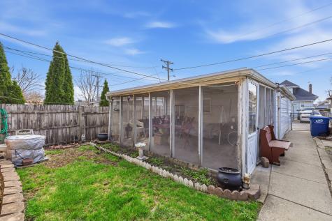 624 South 17th Avenue Maywood IL 60153