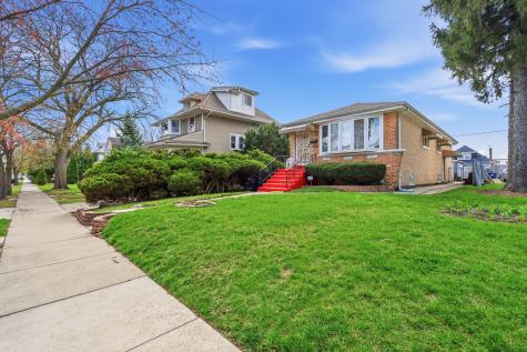 624 South 17th Avenue Maywood IL 60153