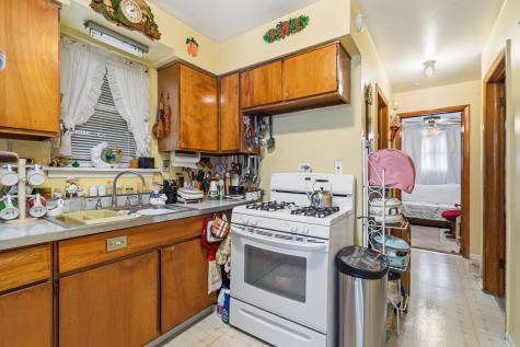 624 South 17th Avenue Maywood IL 60153