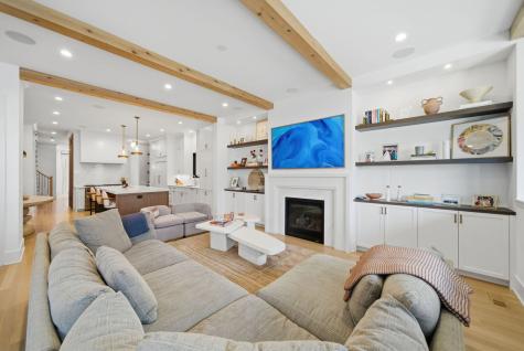 2228 North Southport Avenue Chicago IL 60614