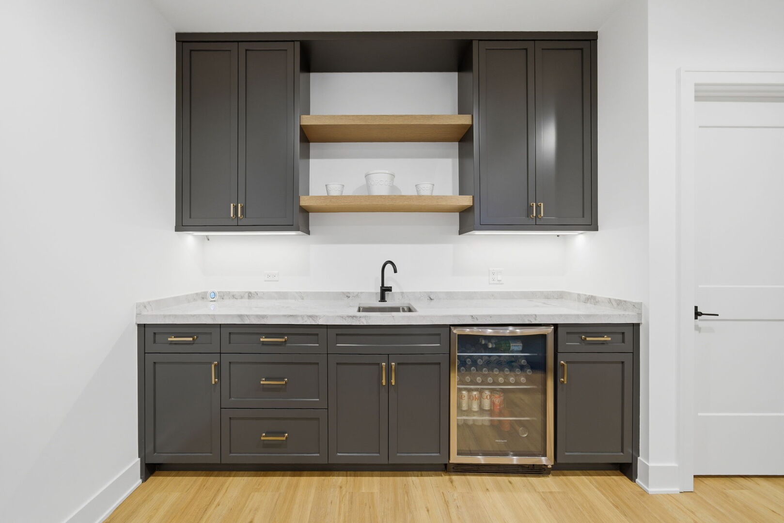 2228 North Southport Avenue Chicago IL 60614