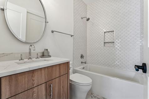 2228 North Southport Avenue Chicago IL 60614