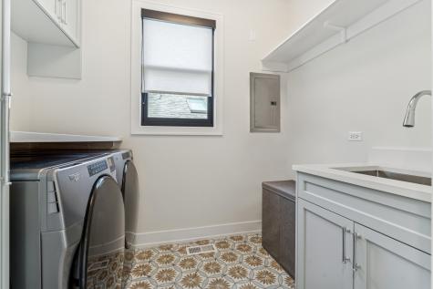 2228 North Southport Avenue Chicago IL 60614