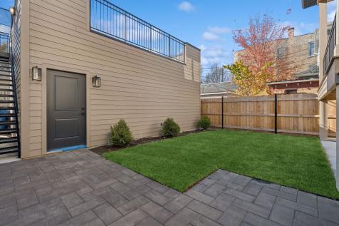2228 North Southport Avenue Chicago IL 60614