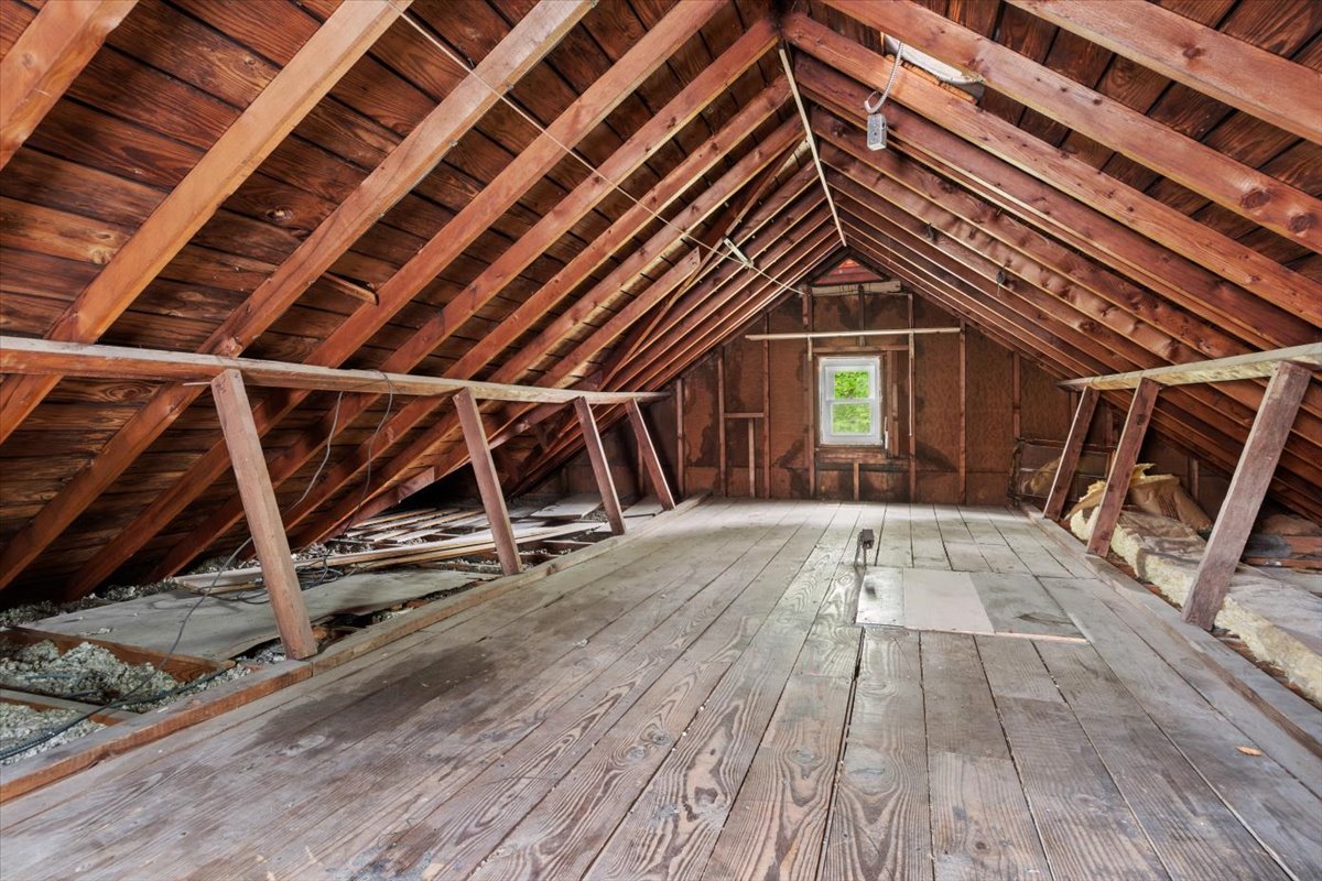 747 Watson Street Aurora IL 60505
