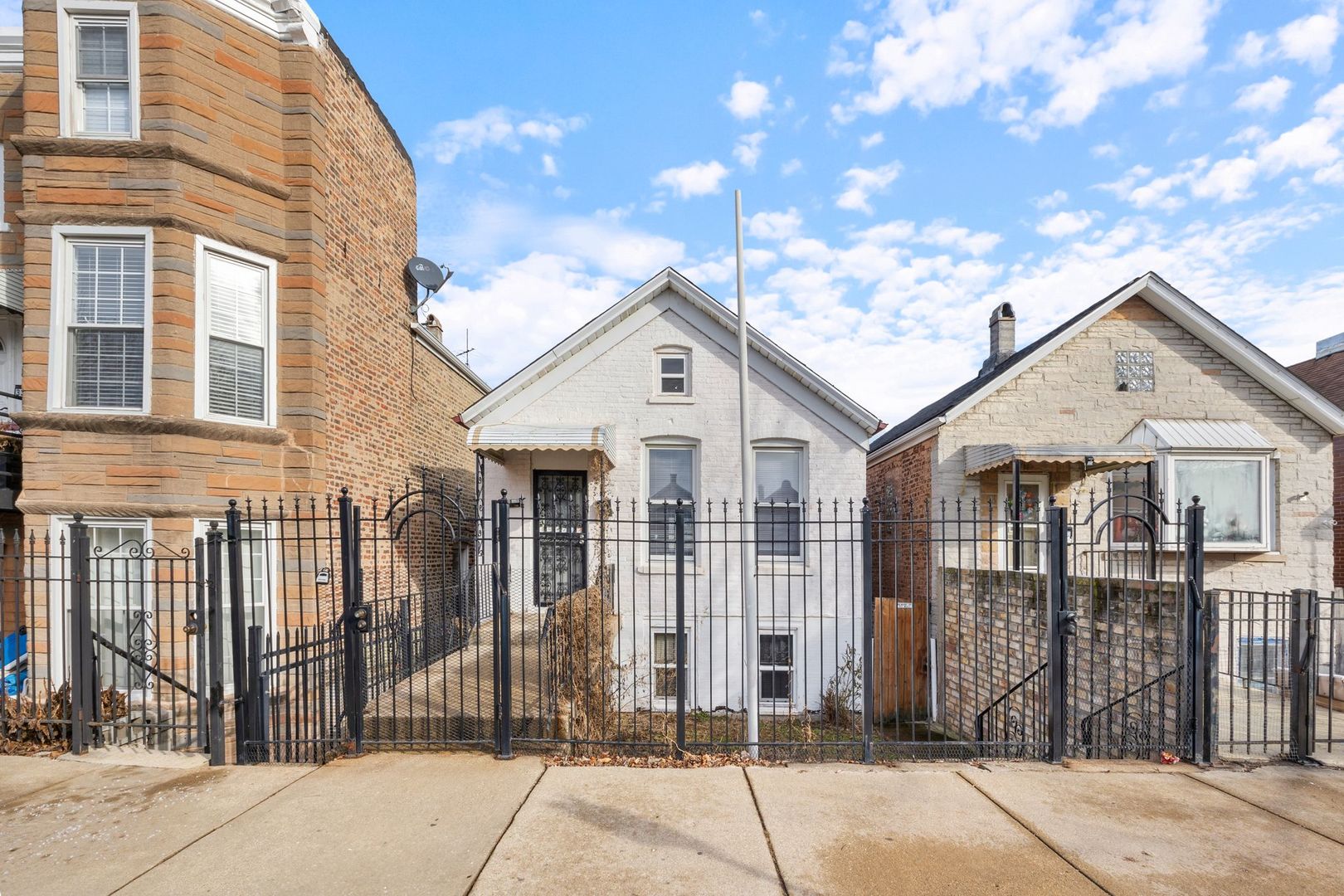 3353 South Bell Avenue Chicago IL 60608