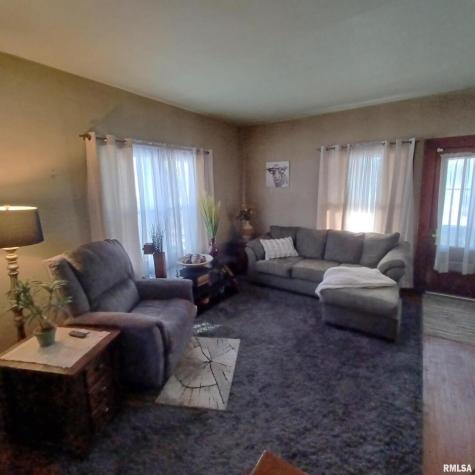 1208 Pine Street Kewanee IL 61443
