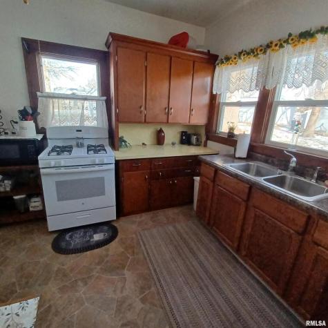 1208 Pine Street Kewanee IL 61443