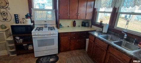 1208 Pine Street Kewanee IL 61443