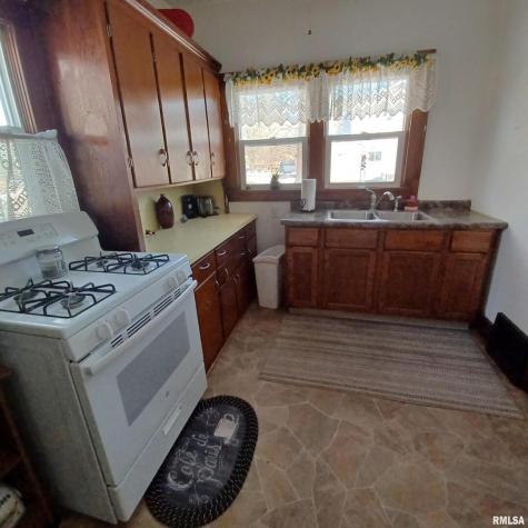 1208 Pine Street Kewanee IL 61443