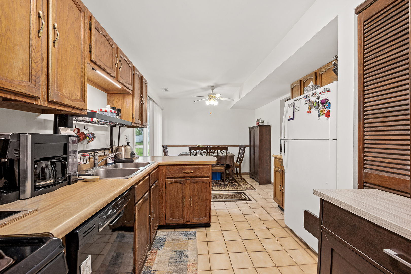 437 Wright Court Bolingbrook IL 60440