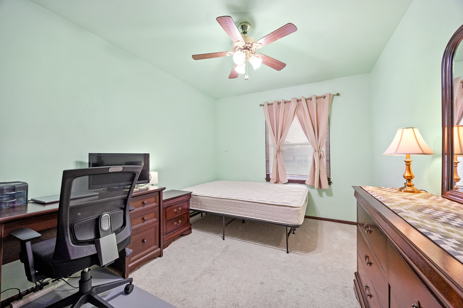 437 Wright Court Bolingbrook IL 60440