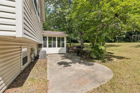 710 Greenbriar Lane Lindenhurst IL 60046