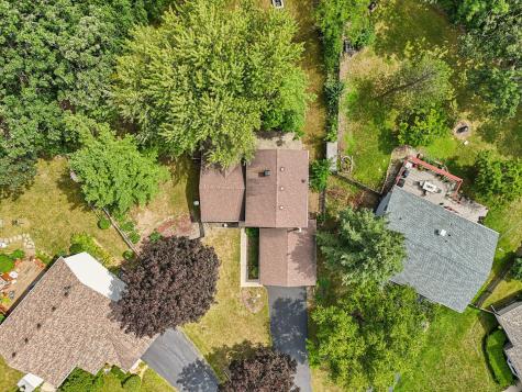 710 Greenbriar Lane Lindenhurst IL 60046
