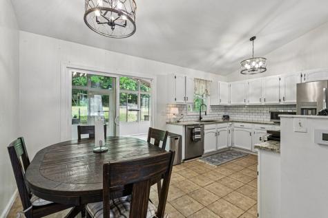 710 Greenbriar Lane Lindenhurst IL 60046