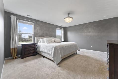 1017 Kessler Drive Mundelein IL 60060
