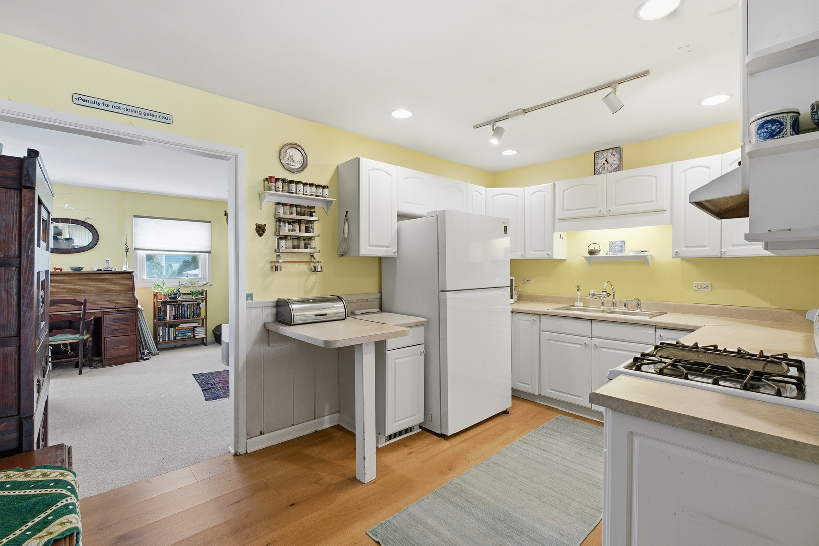 5429 Benton Avenue Downers Grove IL 60515