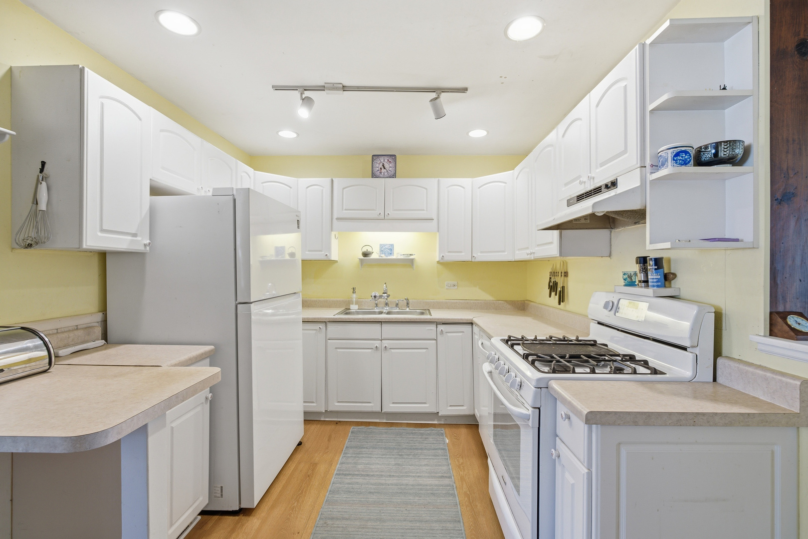 5429 Benton Avenue Downers Grove IL 60515
